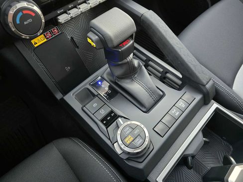 New 2025 Toyota Tacoma TRD Off-Road AWD/4WD image 41