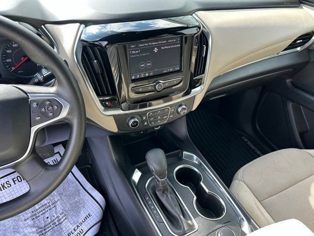Used 2023 Chevrolet Traverse LS w/ Midnight/Sport Edition FWD image 21