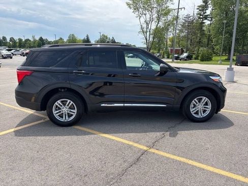 Certified 2024 Ford Explorer XLT w/ Equipment Group 202A AWD/4WD image 2