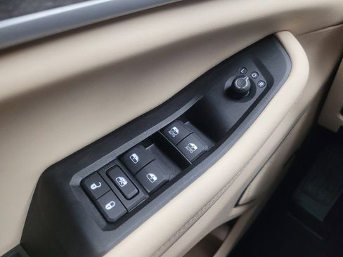 Used 2023 Jeep Grand Cherokee 4WD 4xe image 27