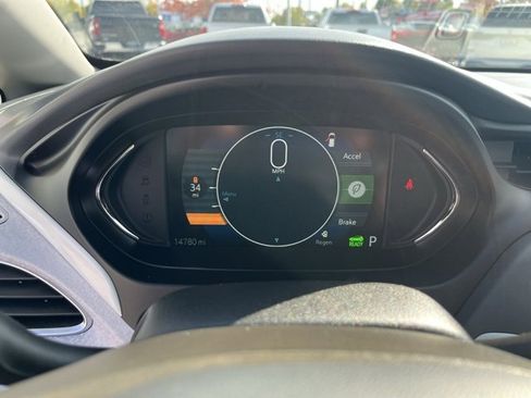 Used 2020 Chevrolet Bolt LT image 18