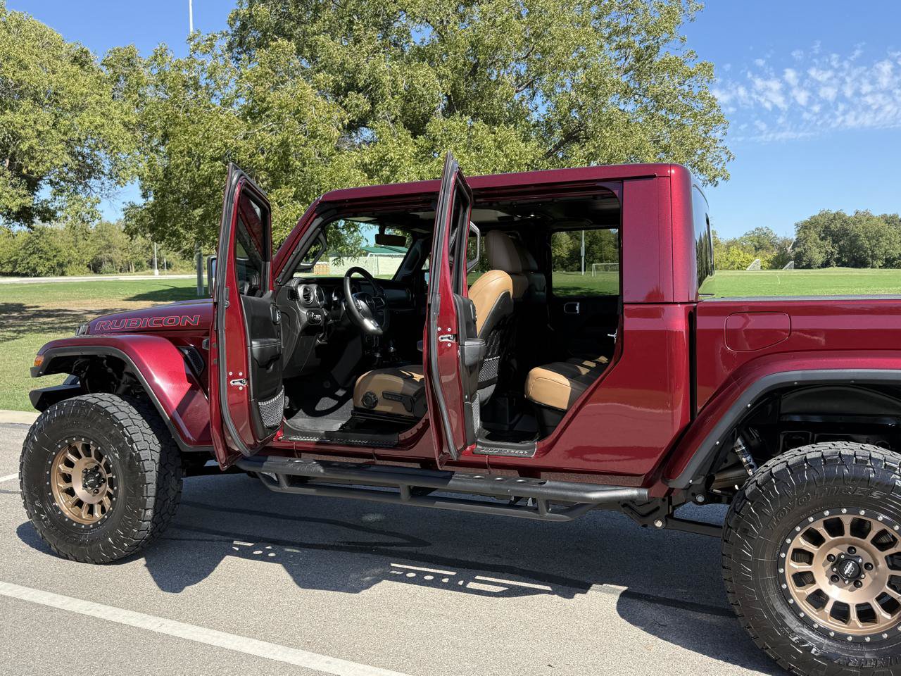 Used 2022 Jeep Gladiator Rubicon w/ Cold Weather Group AWD/4WD image 43