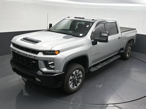 Used 2022 Chevrolet Silverado 2500 Custom w/ Custom Convenience Package AWD/4WD image 15
