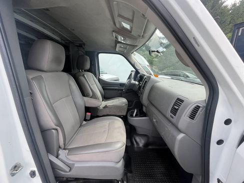 Used 2019 Nissan NV 2500 S w/ Back Door Glass Package RWD image 25