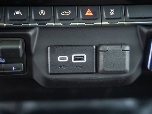 New 2026 Chevrolet Silverado 1500 W/T AWD/4WD image 25