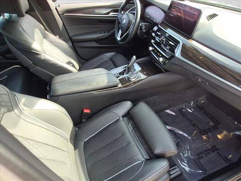 Used 2023 BMW 540i w/ Premium Package RWD image 22