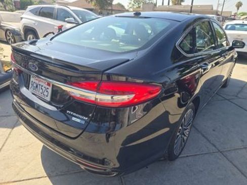 Used 2018 Ford Fusion Titanium AWD/4WD image 4