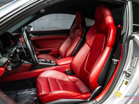 Used 2020 Porsche 911 Carrera 4S w/ Premium Package AWD/4WD image 22