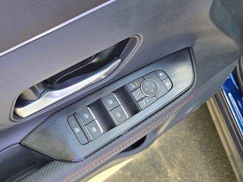 New 2026 Nissan Kicks SR w/ SR Premium Package FWD image 18