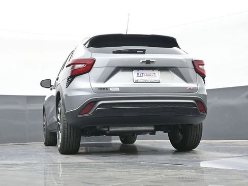 New 2026 Chevrolet Trax RS w/ Driver Confidence Package FWD image 39