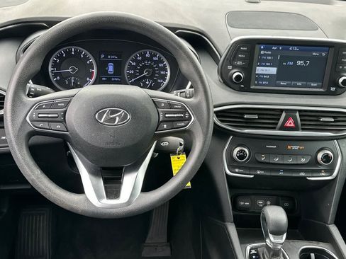 Used 2019 Hyundai Santa Fe SE image 15