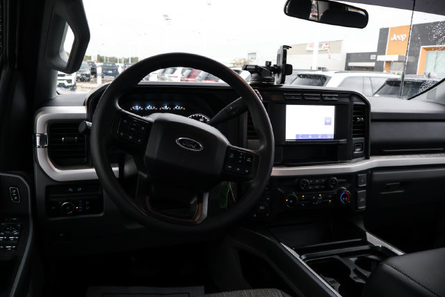 Used 2024 Ford F250 XLT w/ 360-Degree Camera Package AWD/4WD image 10