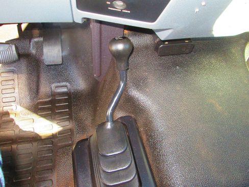 Used 2011 Ford F450 XL w/ PWR Equipment Group image 11