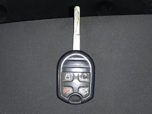 Used 2019 Ford Fiesta SE image 32