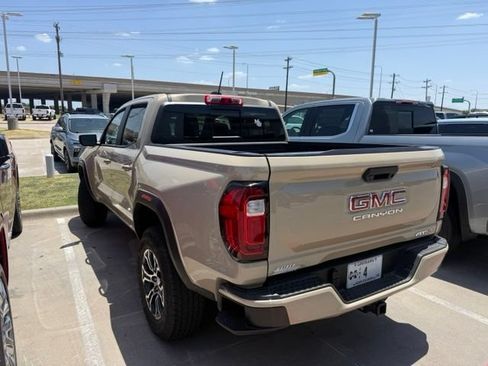 Used 2024 GMC Canyon AT4 AWD/4WD image 3