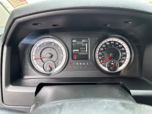 Used 2021 RAM 1500 Classic SLT AWD/4WD image 14