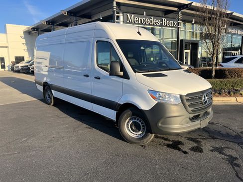 New 2025 Mercedes-Benz Sprinter 2500 image 2