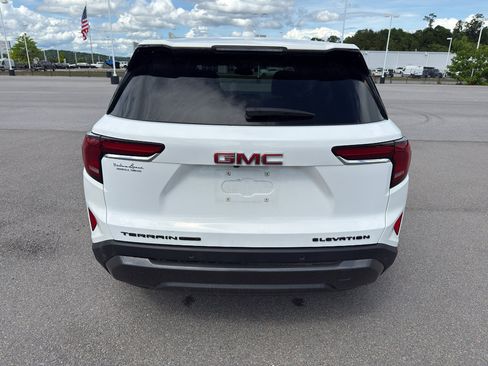Used 2025 GMC Terrain Elevation AWD/4WD image 4