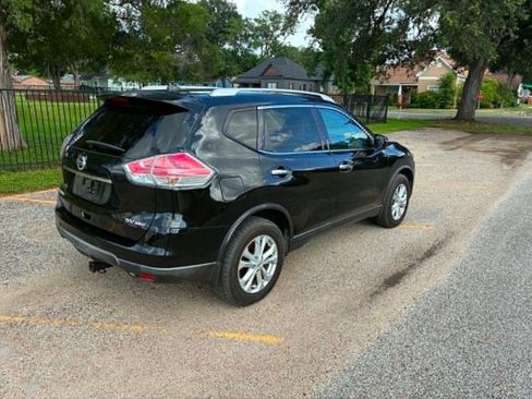 Used 2016 Nissan Rogue SV w/ SV Premium Package AWD/4WD image 8