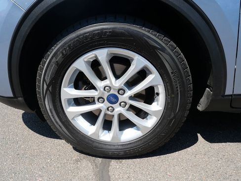 Used 2022 Ford Escape SE w/ Cold Weather Package AWD/4WD image 31