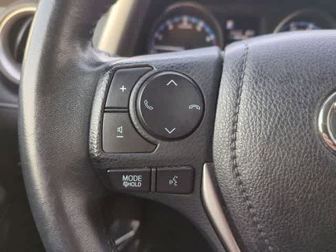 Used 2017 Toyota RAV4 XLE image 23