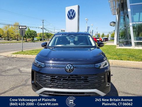 Certified 2025 Volkswagen Tiguan S AWD/4WD image 2