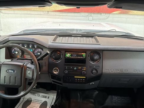 Used 2014 Ford F550 4x4 Crew Cab Super Duty image 36