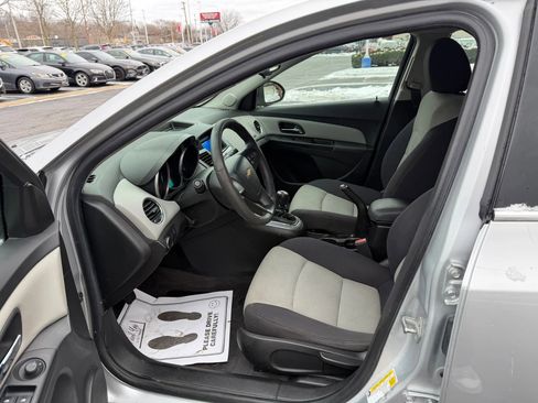 Used 2012 Chevrolet Cruze LS w/ Connectivity Package image 11