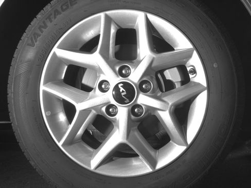 Used 2025 Kia Soul LX w/ LX Technology Package FWD image 20