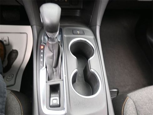 Used 2024 Chevrolet Equinox LT image 11