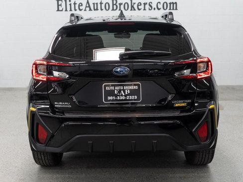 Used 2024 Subaru Crosstrek 2.5i Sport w/ Crosstrek Mirror Package AWD/4WD image 4
