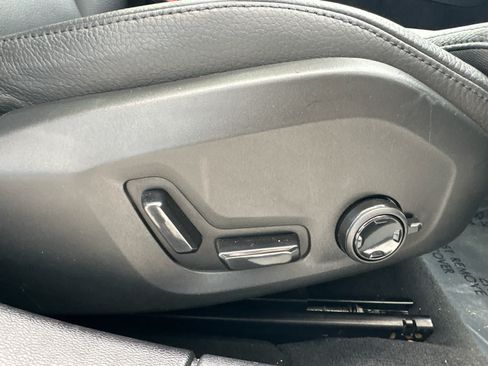 Used 2023 Volvo S60 B5 Ultimate w/ Climate Package FWD image 40