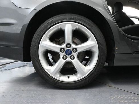 Used 2016 Ford Fusion SE w/ Equipment Group 201A image 14