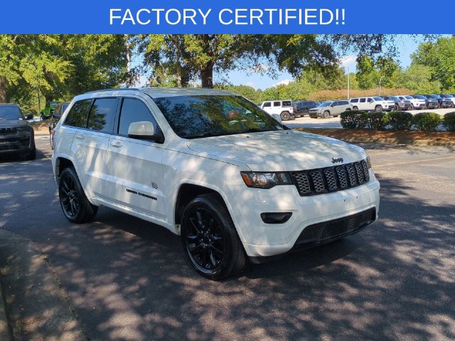 Certified 2018 Jeep Grand Cherokee Altitude AWD/4WD image 7