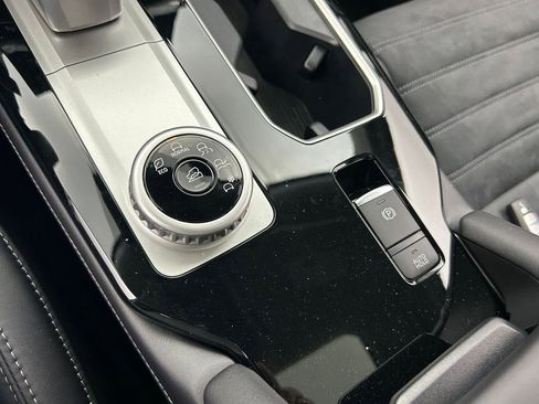 New 2026 Mitsubishi Outlander SE image 31