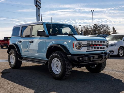 New 2025 Ford Bronco Heritage Edition image 9