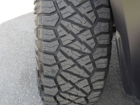 Used 2025 Ford F150 Raptor AWD/4WD image 10