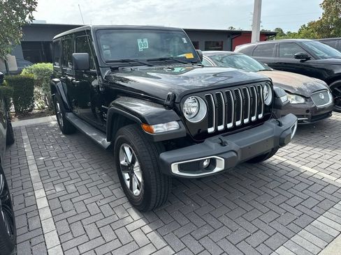 Used 2019 Jeep Wrangler Unlimited Sahara w/ Safety Group AWD/4WD image 3