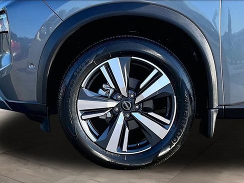 Certified 2023 Nissan Rogue SL w/ SL Premium Package FWD image 33