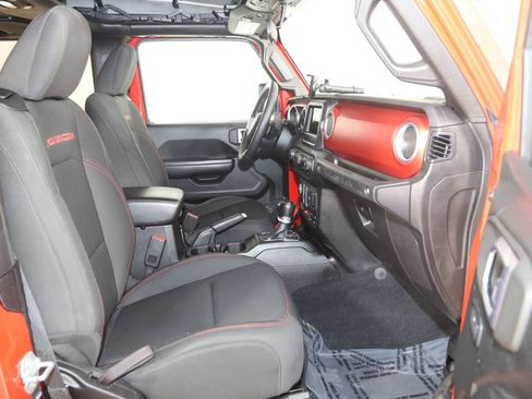 Used 2018 Jeep Wrangler Rubicon image 12