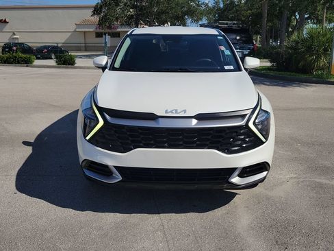 Certified 2023 Kia Sportage LX FWD image 2