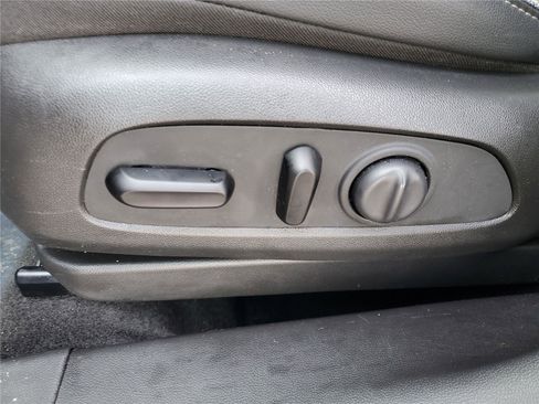 Used 2021 Buick Encore GX Preferred w/ Cold Weather Comfort Package image 16