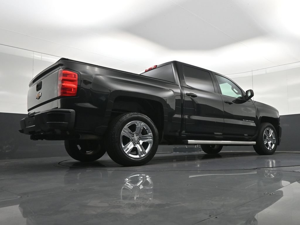Used 2018 Chevrolet Silverado 1500 Custom RWD image 32