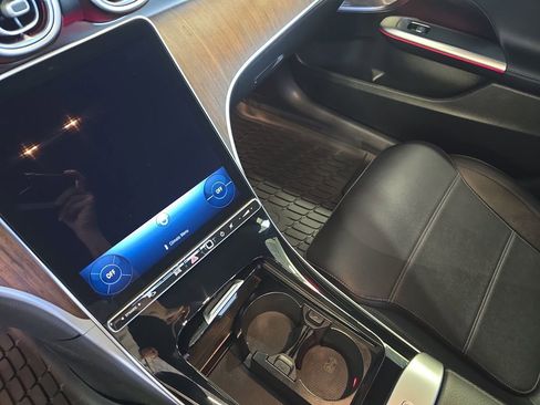 Certified 2025 Mercedes-Benz C 300 Sedan image 27