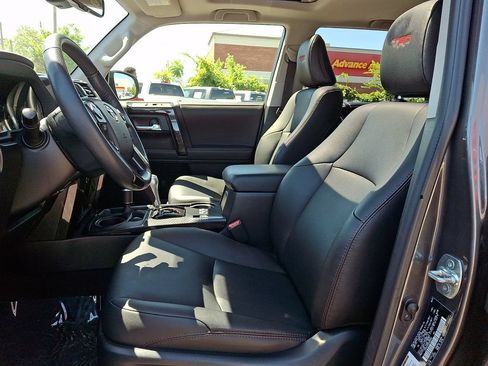 Certified 2023 Toyota 4Runner TRD Off-Road Premium w/ Moonroof Package AWD/4WD image 13