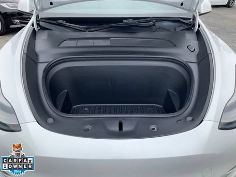 Used 2021 Tesla Model Y Long Range AWD/4WD image 12