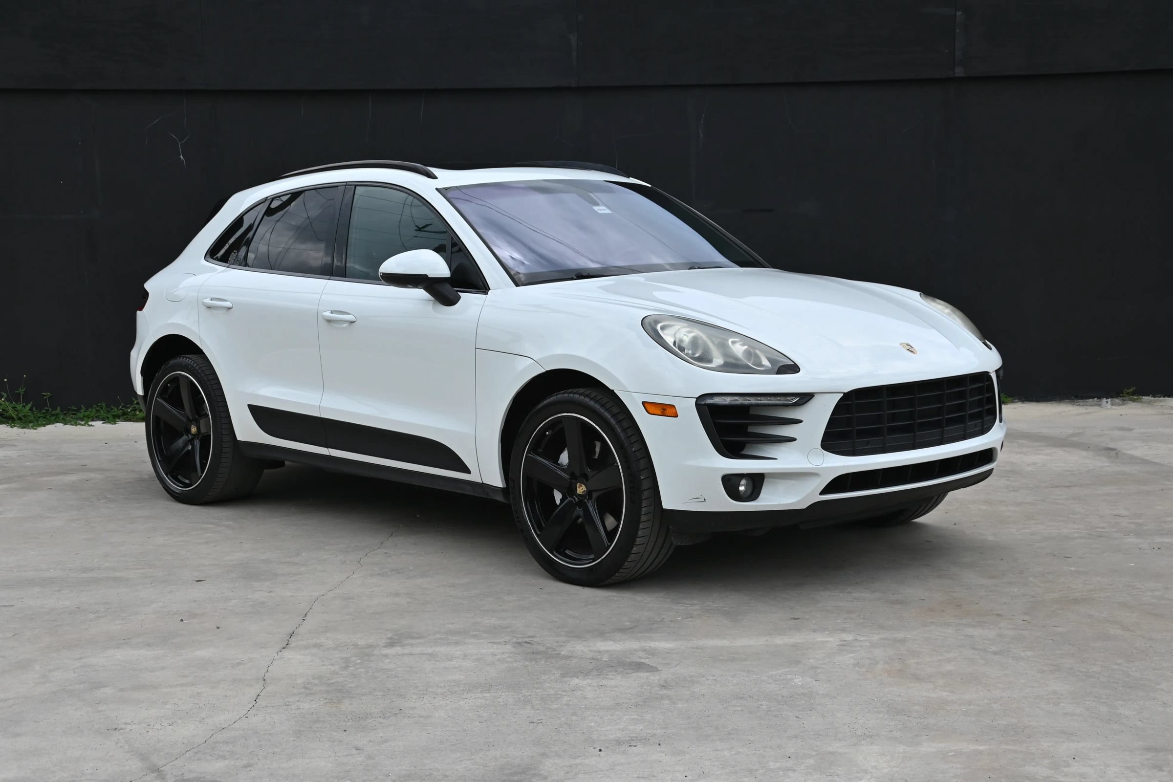 Used 2016 Porsche Macan S AWD/4WD image 1