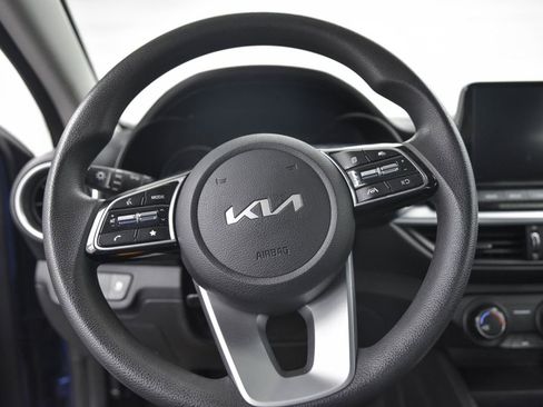 Used 2023 Kia Forte LXS image 18