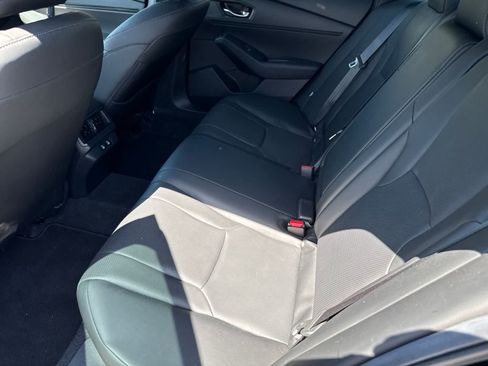 Used 2025 Honda Accord Sport image 23