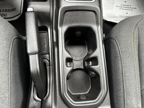 Used 2024 Jeep Wrangler Sport image 29